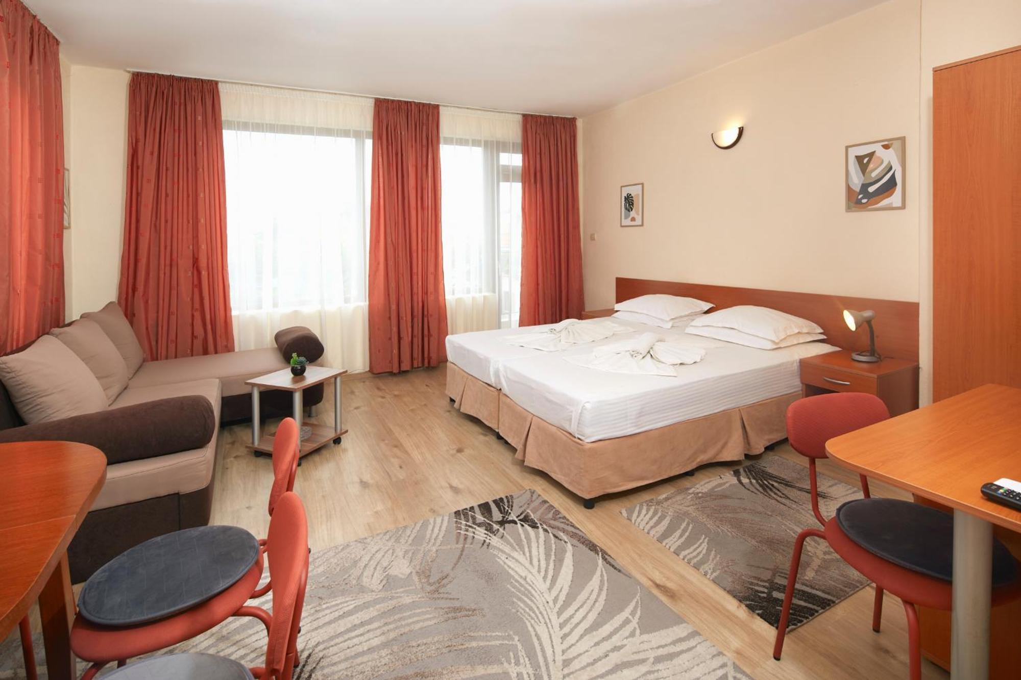 Nirvana Guest House Nesebar Exterior foto